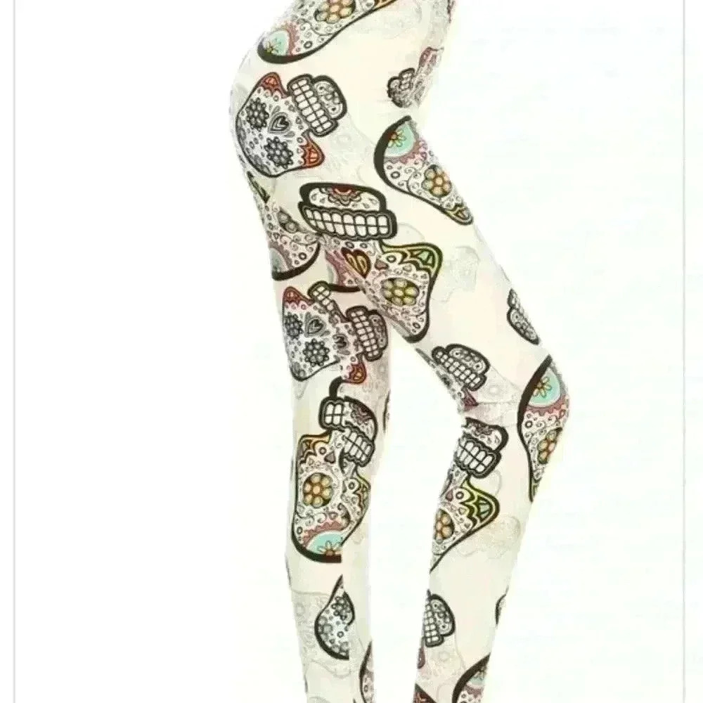 Skull day of the dead Super soft buttery leggings!